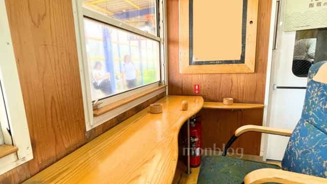 指宿のたまて箱の車内の様子(筆者撮影)