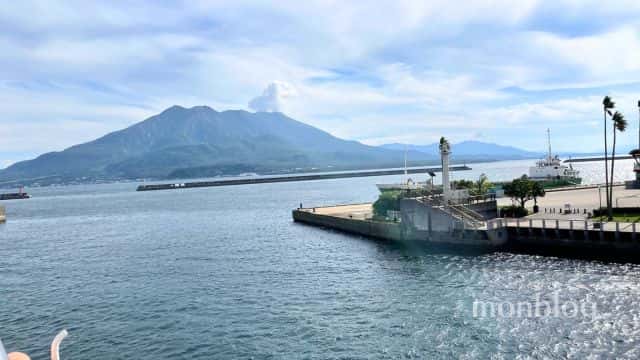 鹿児島桜島フェリーからの眺め(筆者撮影)