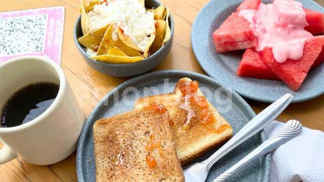 Barrio downtown mexico city hostelの朝ごはん(筆者撮影)