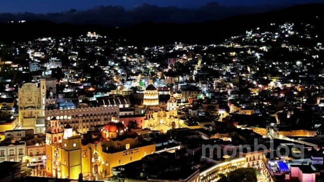 リメンバーミーの国 メキシコ グアナファトの夜景(筆者撮影)