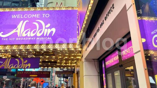 筆者撮影:New Amsterdam Theatreの外観