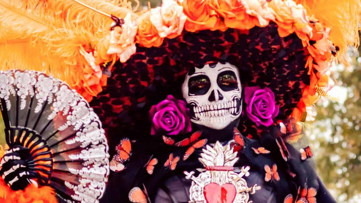 リメンバーミーはどこの国の話？メキシコの死者の日や文化について