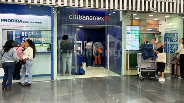 メキシコシティ国際空港ターミナル2のCitibanamex ATMにて両替した(筆者撮影)