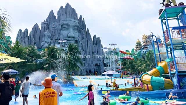 ホーチミンのスイティエン公園のプール（筆者撮影）